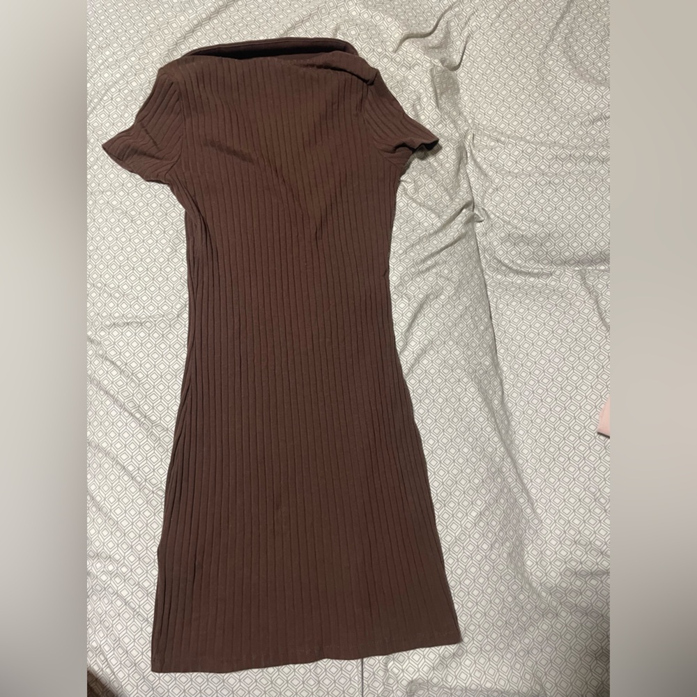 H&M Divided Chocolate Ribbed Dress - Picture 3 of 3